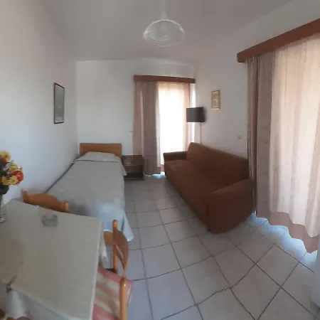 Zikas アパート *